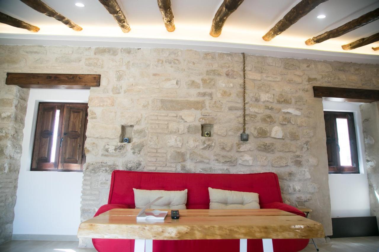 Apartamentos Turisticos La Casa Vieja Sabiote Екстериор снимка