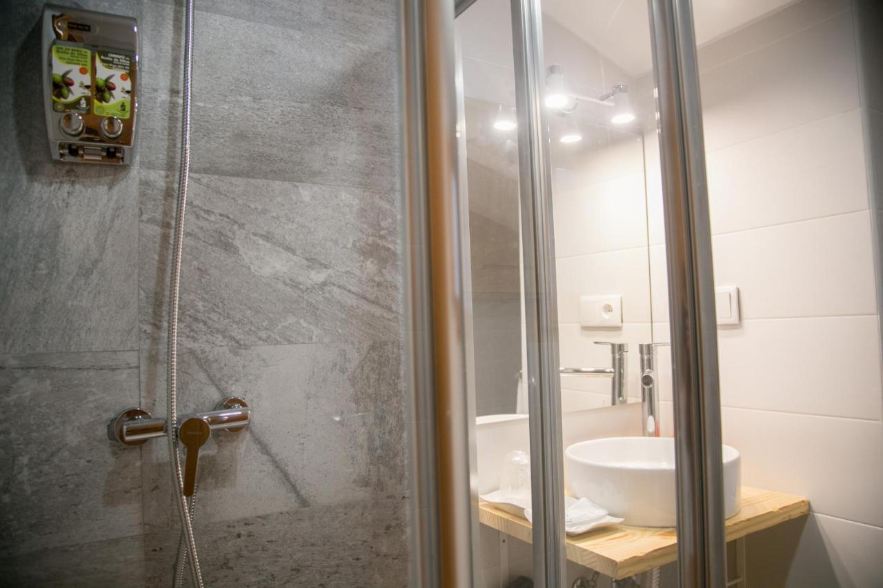 Apartamentos Turisticos La Casa Vieja Sabiote Екстериор снимка