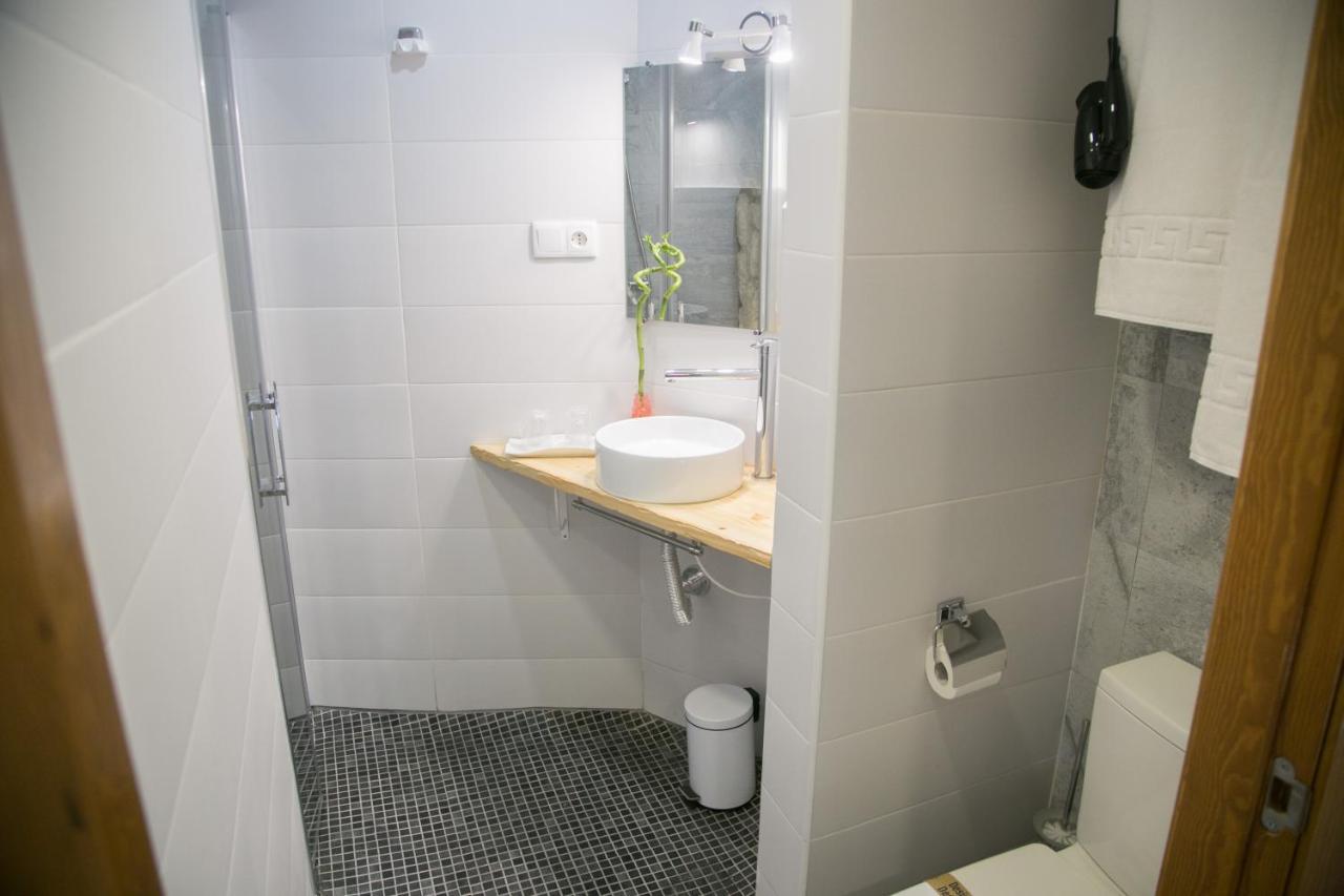 Apartamentos Turisticos La Casa Vieja Sabiote Екстериор снимка