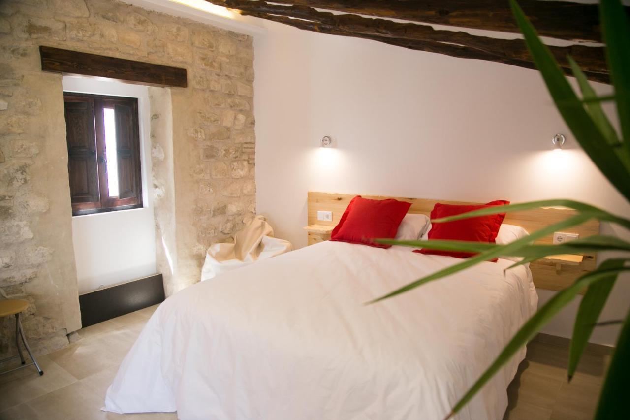 Apartamentos Turisticos La Casa Vieja Sabiote Екстериор снимка