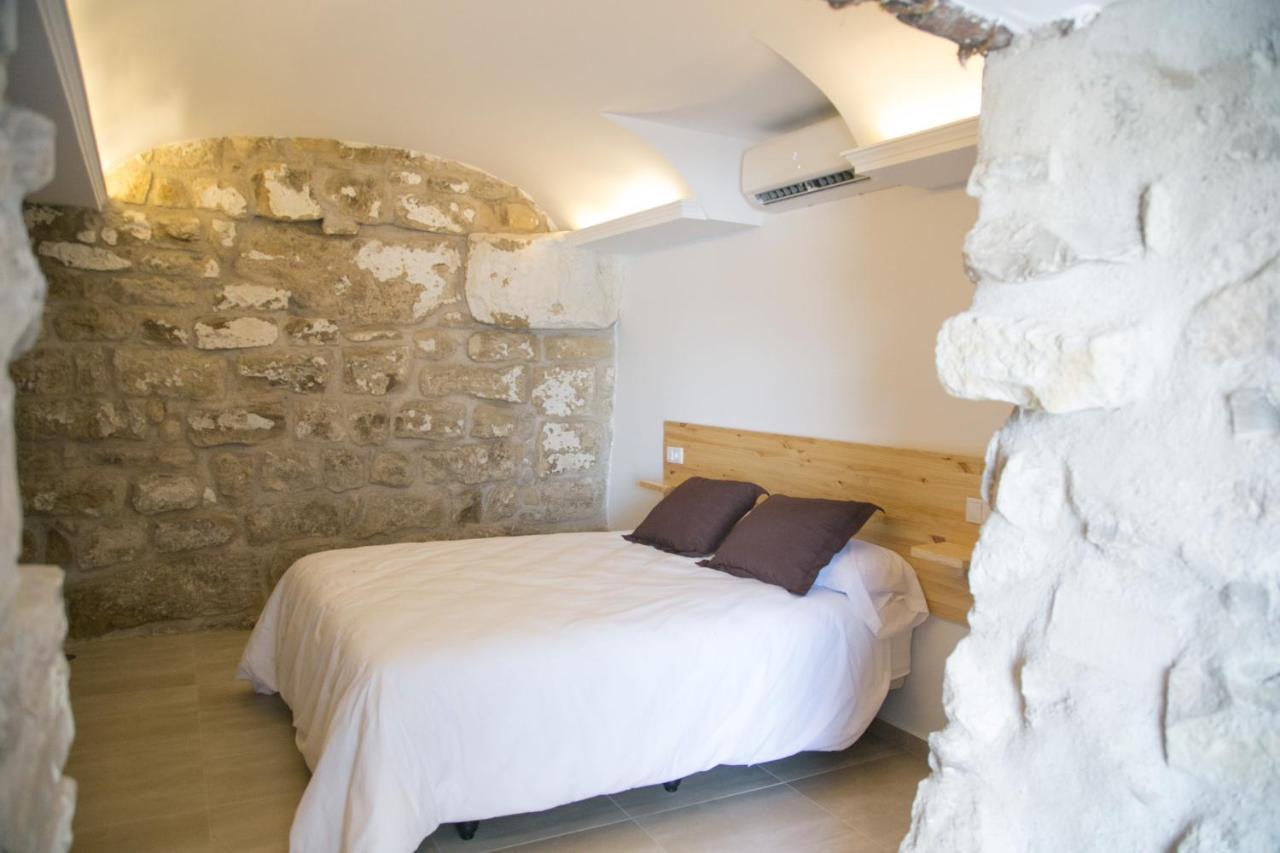 Apartamentos Turisticos La Casa Vieja Sabiote Екстериор снимка