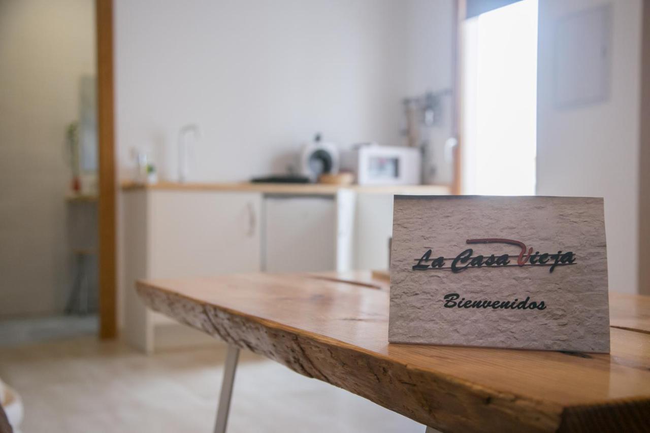 Apartamentos Turisticos La Casa Vieja Sabiote Екстериор снимка